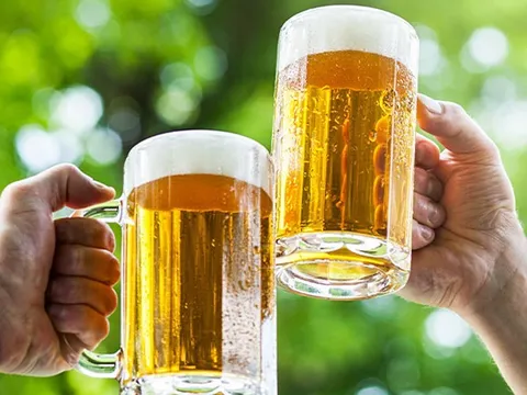 Heineken ‘bá chủ’ thị trường bia Việt Nam: Doanh thu kỷ lục 36.000 tỷ, lợi nhuận bằng cả Sabeco, Habeco và các thương hiệu lớn khác cộng lại