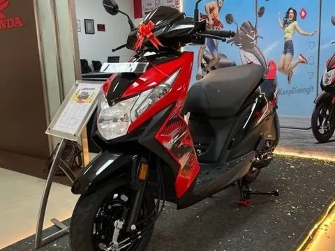 Honda chào sân mẫu xe máy tay ga cực đỉnh, thiết kế thể thao không kém Air Blade, giá bán chưa tới 20 triệu đồng