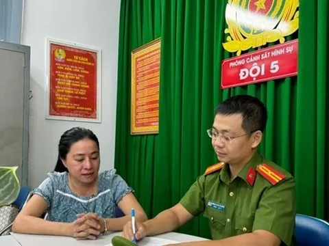 Cơ trưởng và người tình điều hành đường dây bán dâm cao cấp ra sao?