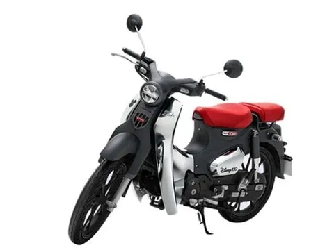 Cận cảnh mẫu xe máy số đắt nhất Việt Nam
