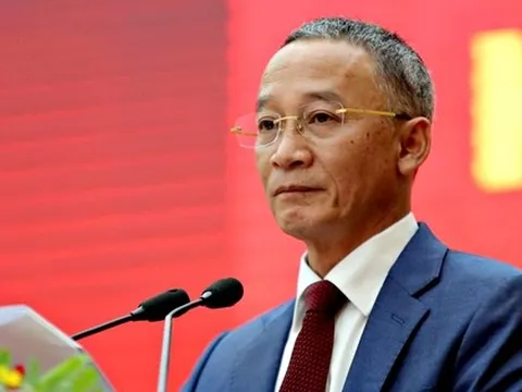 Công an vào nhà Chủ tịch UBND tỉnh Lâm Đồng Trần Văn Hiệp