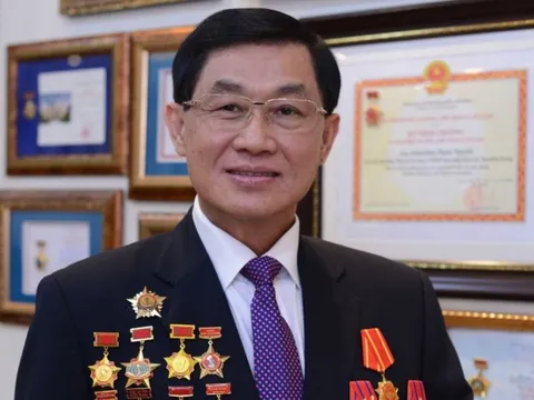 “Bán hàng cho người giàu” - mảng kinh doanh đem về ngàn tỷ doanh thu và lãi ròng trăm tỷ cho “vua hàng hiệu” Johnathan Hạnh Nguyễn