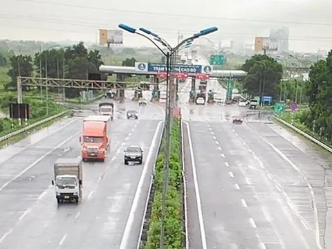 Bộ Giao thông đồng ý cho VEC tự quyết tăng phí 4 tuyến cao tốc