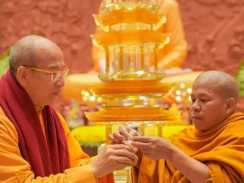 Trụ trì chùa Ba Vàng bị kỷ luật vụ ‘xá lợi tóc Đức Phật’