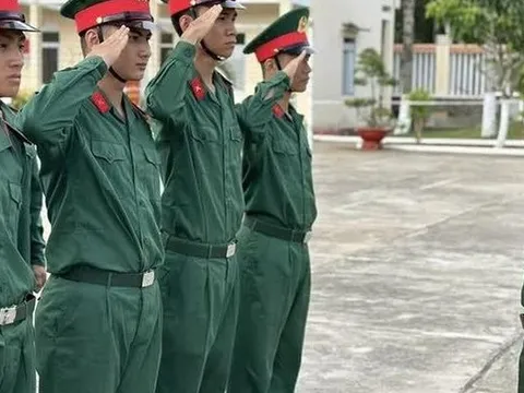 Sắp tới, Bộ Quốc phòng xử lý rất nặng người đánh bạc, cho vay nặng lãi, say rượu bia...