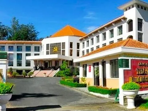 Thành ủy Đà Lạt thay đổi lịch làm việc vì Bí thư Đặng Trí Dũng đi công tác dài ngày