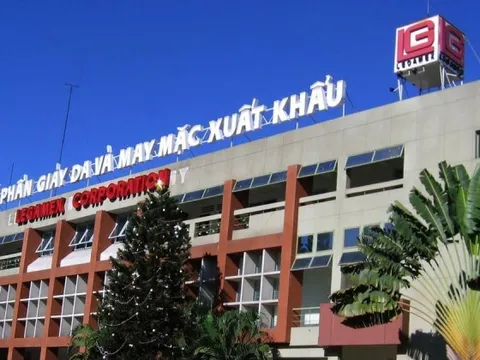 Toàn bộ HĐQT, ban kiểm soát của 1 doanh nghiệp dệt may nộp đơn từ nhiệm sau biến động cổ đông