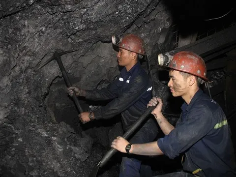 Hơn 10.000 thợ lò có thu nhập 1 triệu/ngày, lương cao nên khó mua nhà ở xã hội dù công việc nguy hiểm, vất vả