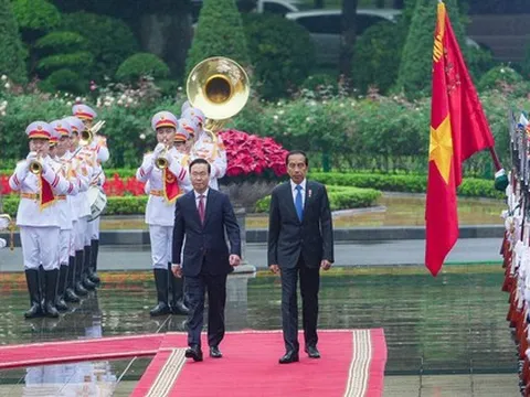 Chủ tịch nước Võ Văn Thưởng chủ trì lễ đón Tổng thống Indonesia Joko Widodo