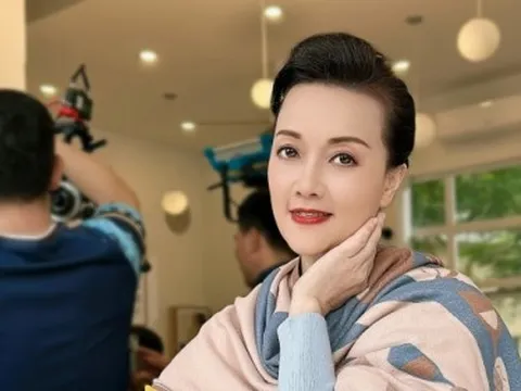 "Kín như bưng" về chuyện con cái, chỉ một câu về chuyện "chọn dâu", Vân Dung được khen: Bà mẹ tâm lý, khéo dạy con