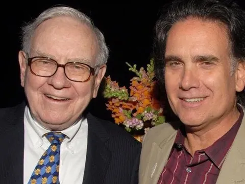 Con trai út của nhà đầu tư chứng khoán Warren Buffett: Được cha dạy 4 ĐIỀU quý báu, giúp đường đời rộng mở