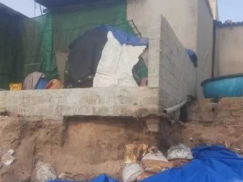 Bình Thuận: Sạt lở nghiêm trọng bờ biển, ảnh hưởng khoảng 17 hộ dân