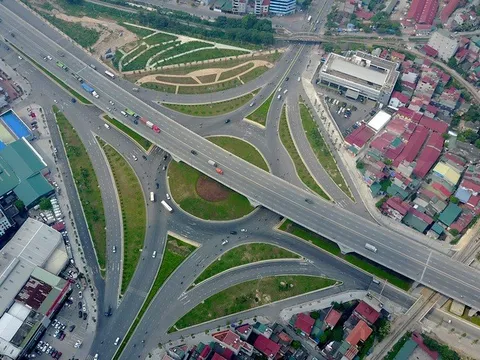 Đại gia bất động sản xây cây cầu vượt bằng thép lớn nhất Việt Nam đổi hàng trăm ha đất tại Hà Nội