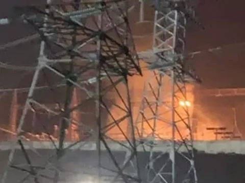 Cháy trạm biến áp đường dây 500 Kv tại Hoà Bình