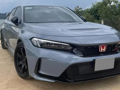 Honda Civic Type R hàng hiếm mới đi 5.000km đã bán lại: Giá 2,45 tỷ đắt hơn niêm yết mới, nhiều đồ độ hiệu suất cao