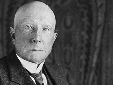 Tỷ phú John Rockefeller: Làm việc chăm chỉ không thể thay đổi nghèo đói, nắm 4 ĐÒN BẨY này mới giúp tiền đẻ ra tiền