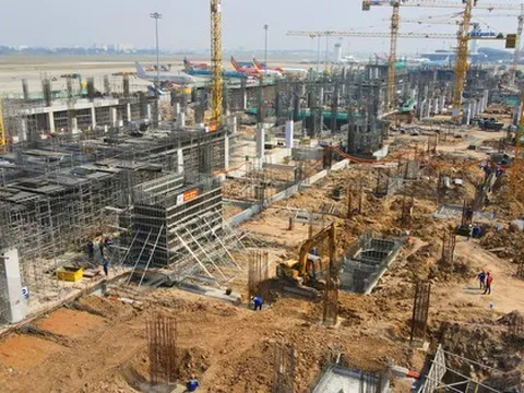 Cận cảnh nhà ga gần 11.000 tỷ đồng của sân bay Tân Sơn Nhất đang dần thành hình