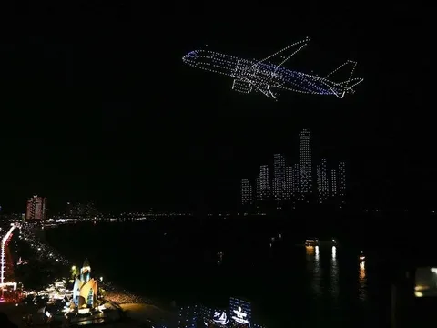 Hà Nội: Sử dụng 2.024 máy bay không người lái trình diễn ánh sáng đêm Giao thừa