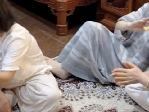 Chu Thanh Huyền ở nhà chồng: Ăn uống, ca hát thoải mái, còn thân thiết với thông gia nhà Quang Hải