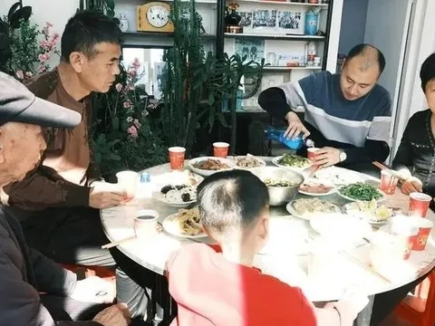 Tôi 63 tuổi, xuống thành phố ở với con, mới hiểu: Hóa ra mọi người không thích khách đến chơi nhà không phải vì coi thường mà ở 4 LÝ DO