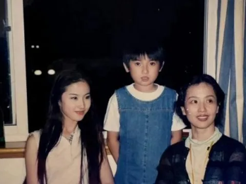 Lưu Diệc Phi gây bão với khoảnh khắc cũ chưa từng được công bố năm 16 tuổi, hình ảnh kém chất lượng không dìm nổi "visual" cực phẩm