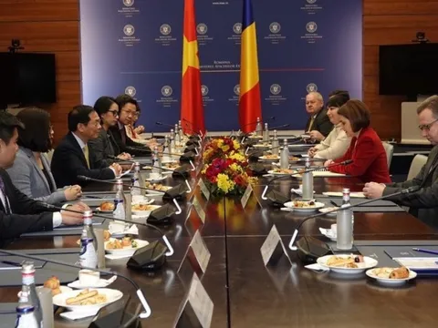 Thúc đẩy hợp tác ngoại giao giữa Việt Nam với Hungary và Romania