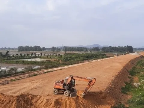 Vì sao tốc độ tăng trưởng kinh tế của Hà Tĩnh đứng đầu khu vực Bắc Trung Bộ?