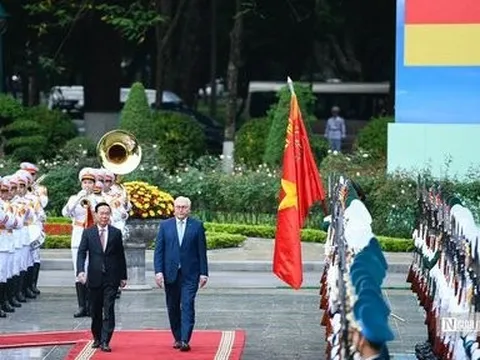 Bắn 21 phát đại bác chào mừng Tổng thống Đức tới thăm Việt Nam