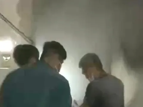 Căn nhà 5 tầng bốc cháy ở Bình Dương