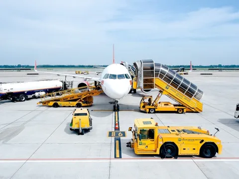 DN hàng không mất hơn nửa lợi nhuận quý 4 vì khoản thu khó đòi từ Bamboo Airways, thù lao chủ tịch HĐQT tăng gấp đôi lên 400 triệu đồng/tháng