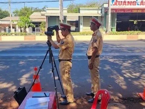 CSGT Bình Phước xử lý nhiều trường hợp vi phạm tốc độ trên đường ĐT741