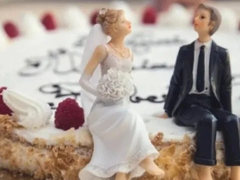 Người phụ nữ mất 60 năm mới phát hiện ra những cặp đôi thông minh làm gì để có hôn nhân hạnh phúc