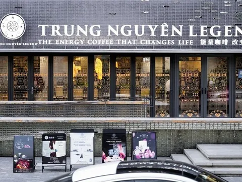 Khám phá số tiền “khủng” mà ông Đặng Lê Nguyên Vũ chịu chi để thuê được cửa hàng Trung Nguyên Legend 500m2 trên phố Nam Kinh xa hoa bậc nhất Thượng Hải?