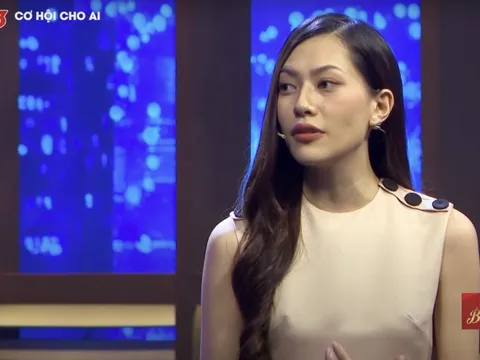 Sếp Nguyễn Trung Dũng đưa ra câu hỏi 'hack não' dành cho cựu tiếp viên hàng không 'xinh như hoa' khiến nữ ứng viên… ngơ ngác!