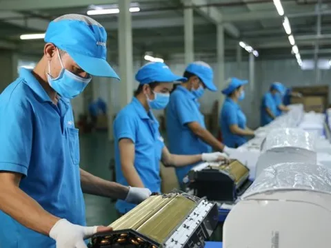 Asanzo bị ‘sờ gáy’