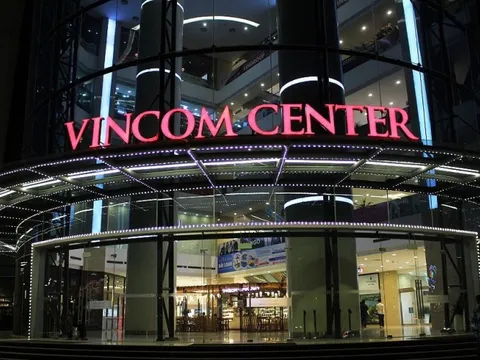 Bất chấp sự xuất hiện của Lotte Mall Tây Hồ, Thiso Mall, Hùng Vương Plaza... Vincom Retail vẫn báo lãi 2023 kỷ lục hơn 4.400 tỷ