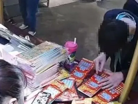 Cào gần 100 triệu đồng tiền vé số, nam thanh niên bàng hoàng vì cái kết