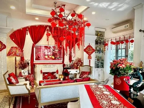 Biệt thự nửa triệu đô, ngập tràn không khí Tết của cựu siêu mẫu Thúy Hạnh