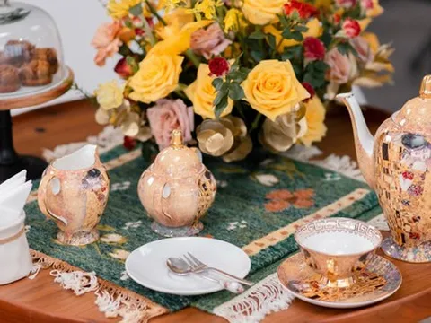 Ở biệt thự dát vàng, Lý Nhã Kỳ đầu tư cho bữa trà chiều đẳng cấp đến đâu?