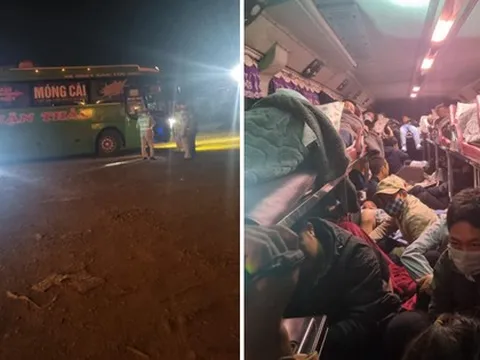 Xe khách 41 chỗ nhồi nhét tới 81 hành khách