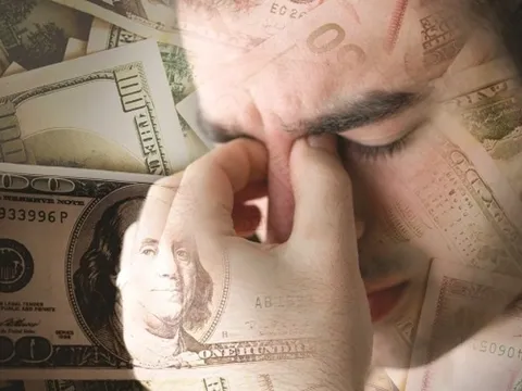 3 LOẠI TIỀN dù giàu đến mấy cũng không tiêu: Người khôn ngoan né xa, kẻ tầm thường lao vào, cuộc sống ngày càng khốn khó