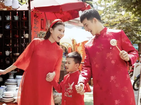 Một "cặp đôi vàng của làng điện ảnh" hạnh phúc viên mãn trong bộ ảnh du xuân, khoe con trai hotboy lên 6 cực giống bố