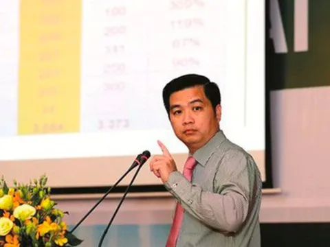 Ngày làm việc cuối năm, Hoàng Anh Gia Lai (HAGL) công bố có Tổng Giám đốc mới, ông Võ Trường Sơn từ nhiệm sau 9 năm ngồi ghế nóng