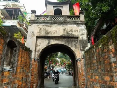 Ngắm di tích Ô Quan Chưởng gần 300 năm tuổi của Thủ đô