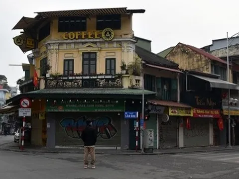 Phố phường Hà Nội tĩnh lặng, yên bình ngày đầu năm mới