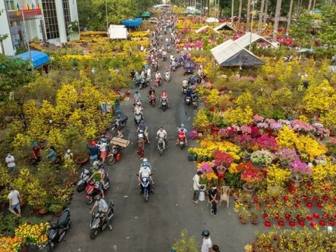 Đồng Nai: Thị trường hoa tết chiều 30 Tết