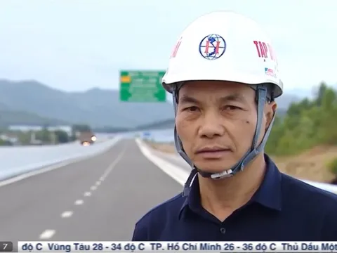 Tập đoàn Sơn Hải lộ diện Chủ tịch bí ẩn trong năm 2023, DN nổi như cồn với cam kết bảo hành cao tốc 10 năm, trả lương công nhân lái máy ủi gần 300 triệu