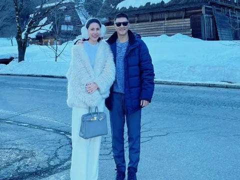 Đón Valentine lần thứ 16 bên nhau, Thủy Tiên được ông xã cưng chiều gọi với danh xưng này