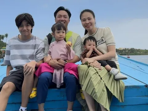 Cường Đô la chúc mừng lễ tình nhân với bà xã Đàm Thu Trang nhưng đôi chân dài của Subeo lại chiếm spotlight