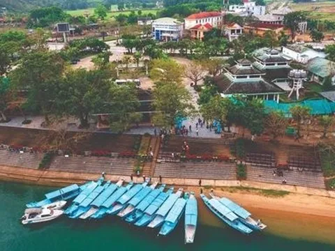 Dịp Tết Nguyên đán khách du lịch đến Quảng Bình tăng cao